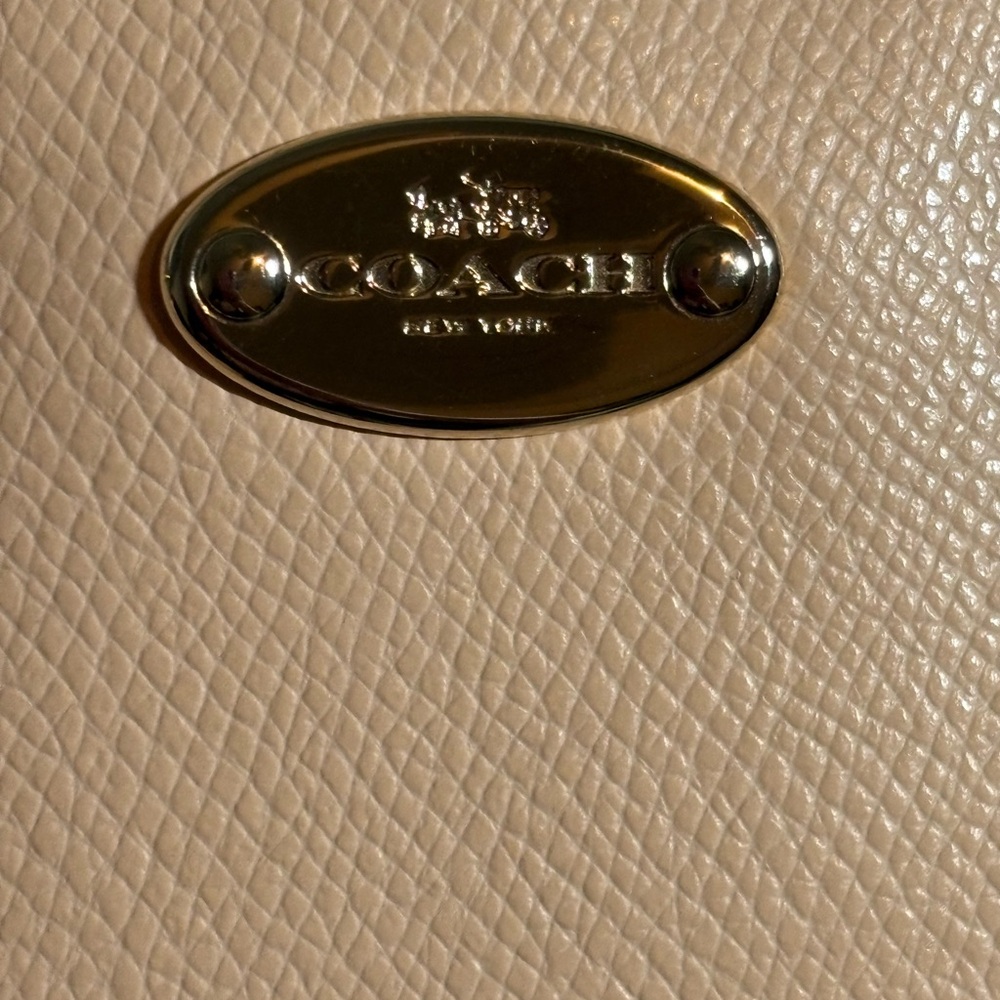Coach New York Elegant Cream and Tan Women's Bag - Picture 6 of 9
